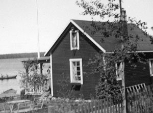 Stugans sdergavel, troligen 1946.